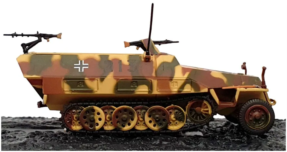 Altaya 1/72 Scale 30523 - Sd. Kfz. 251/1 Ausf.D Hitlerjugend France 1944