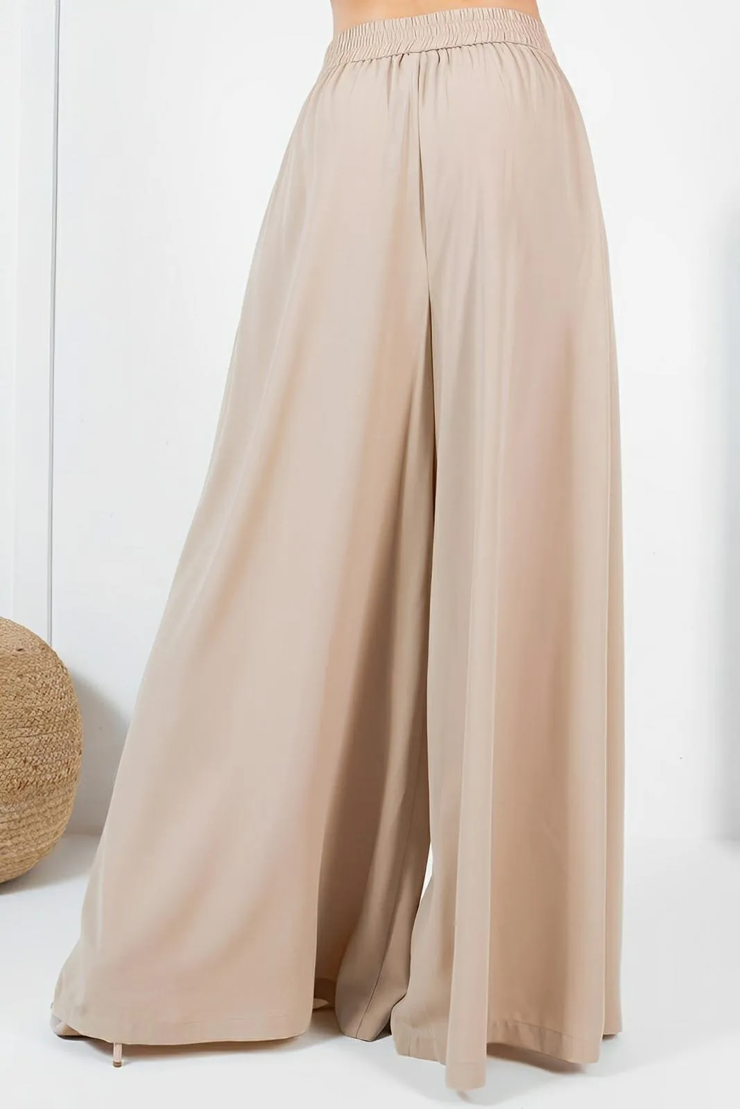 Large Hem Wide Leg Pleated Solid Pants