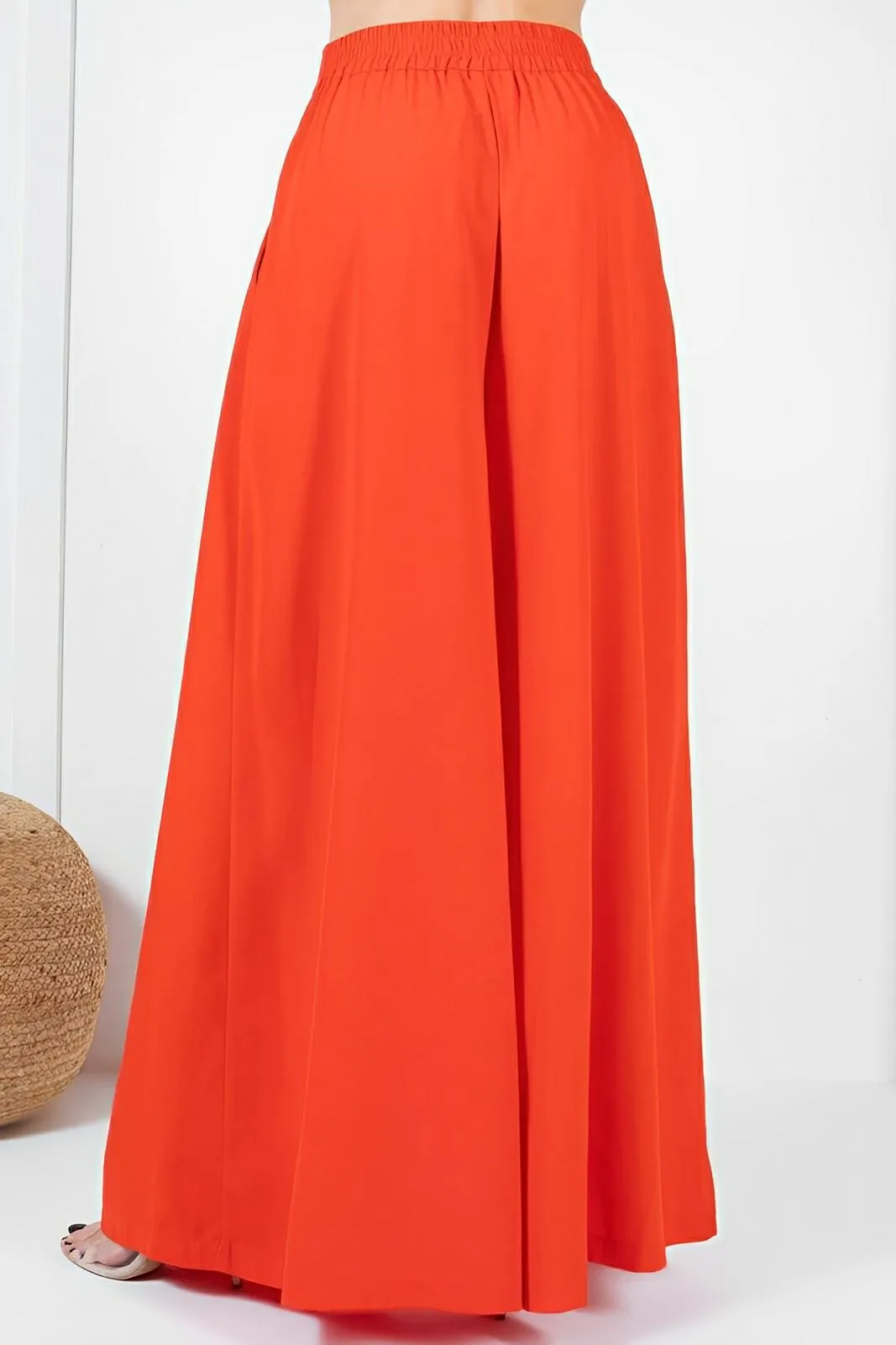 Large Hem Wide Leg Pleated Solid Pants
